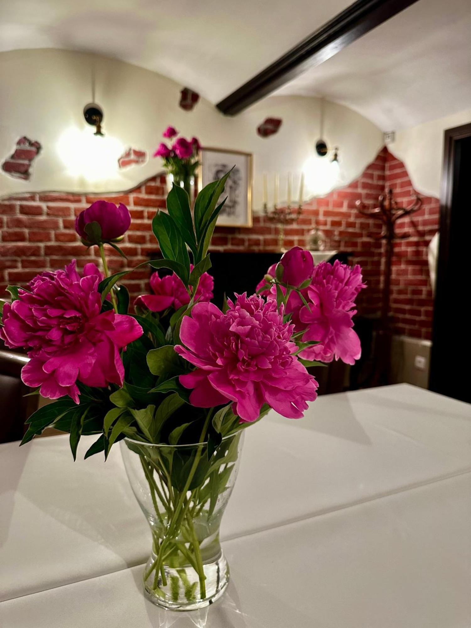 Dworek Zloty Rog Hotel I Restauracja — Photos 3